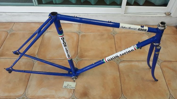 เฟรมจักรยาน GIOS Torino Super Record Size 53 cm.
สภาพดี 