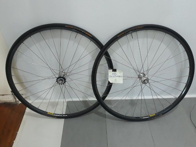 ชุดล้อ NOS ของใหม่ Campagnolo Record ส่งลงทะเบียนฟรี