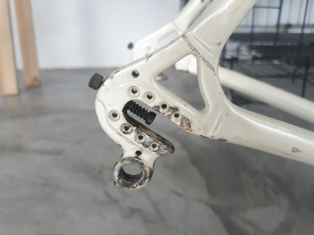 ขายเฟรม LAZZARETTI - Made in ltaly สีขาวมุก ส่งลงทะเบียนฟรี รูปที่ 15