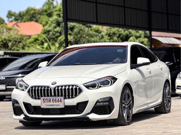 BMW Series 2 2019 218i Sedan เบนซิน ไม่ติดแก๊ส เกียร์อัตโนมัติ ขาว รูปที่ 3