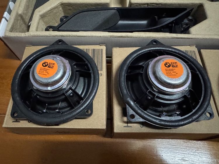 ชุดเครื่องเสียงรถยนต์ Harman Kardon รูปที่ 4