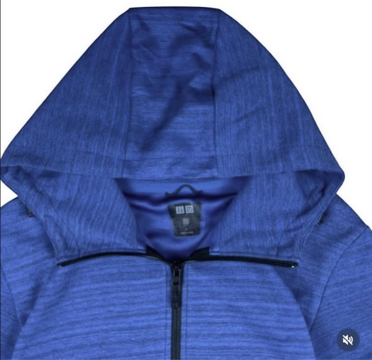 เสื้อ Uniqlo  รูปที่ 4