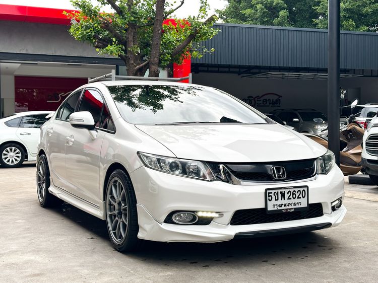 Honda Civic 2014 1.8 Modulo Sedan เบนซิน เกียร์อัตโนมัติ ขาว รูปที่ 3