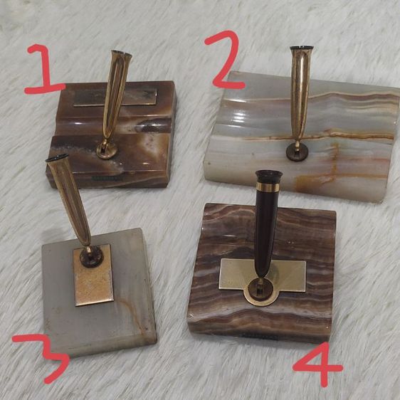 อื่นๆ แท่นเสียบปากกา SHEAFFE'S ทำจากหิน อาเกต เก่าแท้ยุค 50-60 ราคาแยกในรูป