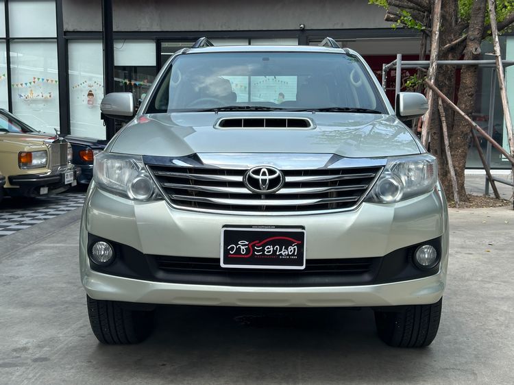 Toyota Fortuner 2013 2.5 G Utility-car ดีเซล เกียร์ธรรมดา เทา รูปที่ 2