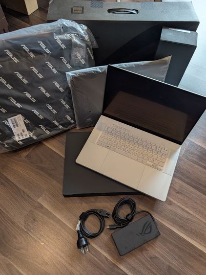 Republic Of Gamers (ROG Gaming) วินโดว์ อื่นๆ HDMI ใช่ ASUS ROG Zephyrus G16 (2024) GU605MI-QR227WS