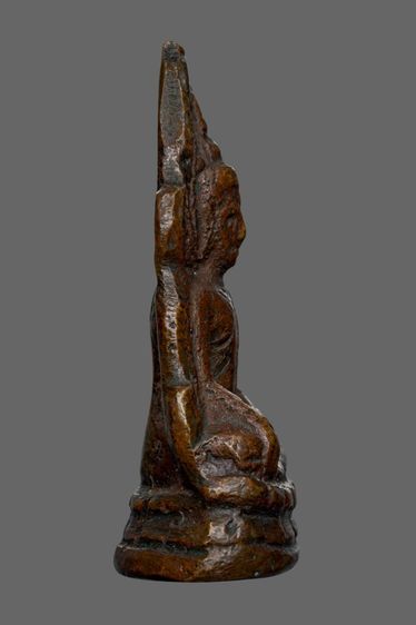 พระพุทธชินราชอินโดจีน  ปี2485 พิมพ์สังฆาฏิสั้น หน้าเสาร์ห้า รูปที่ 4