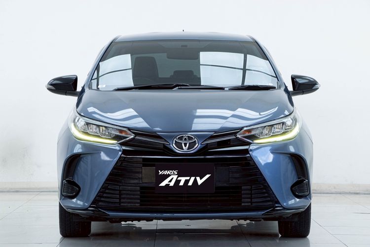 Toyota Yaris ATIV 2021 1.2 Sport Sedan เบนซิน ไม่ติดแก๊ส เกียร์อัตโนมัติ เทา รูปที่ 4