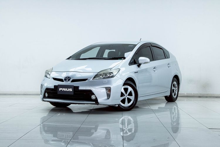 Toyota Prius 2013 1.8 Hybrid Sedan ไฮบริด ไม่ติดแก๊ส เกียร์อัตโนมัติ เทา