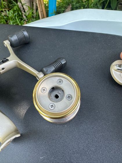 Shimano TwinPower XT 2000 รอกตกปลา รูปที่ 14