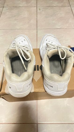 รองเท้าแบดมินตัน รูปที่ 2