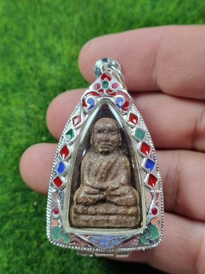 พระหลวงปู่ทวดเนื้อว่านเก่าๆ