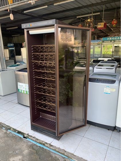 ขายตู้แช่ไวน์มือสองขนาด15 คิวสภาพสวยพร้อมใช้งานราคา 9990 บาทรับประกันเจ็ดเดือนค่ะสนใจโทรติดต่อสอบถามได้ค่ะ 0991461547 ค่ะ รูปที่ 9