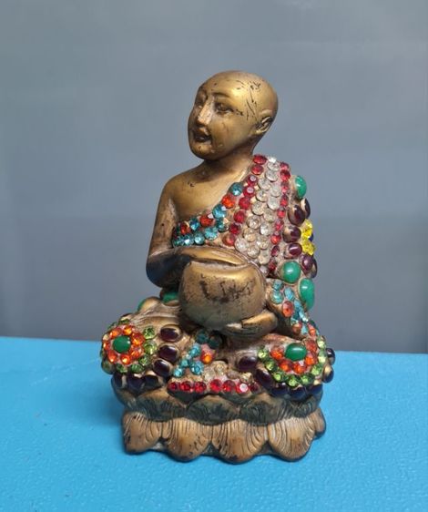 🟠001พระอุปคุตจกบาตร ประดับพลอย ขนาดสูง13ซ.ฐานกว้าง7ซม. พระบ้านคุณตาสะสมไว้นานแล้วค่ะ