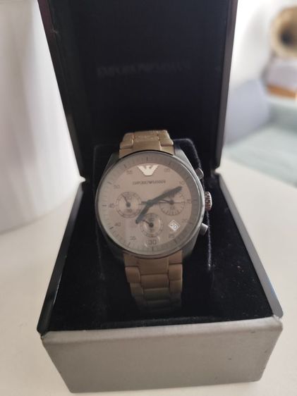 นาฬิกา EMPORIO ARMANI มือสองขายตามสภาพไม่เดิน(ถ่านหมด)ขอคนรับได้ รูปที่ 2