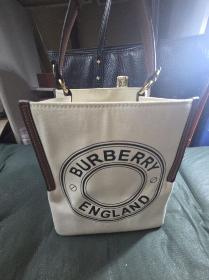 หญิง น้ำตาล หนังแท้ used burberry กล่อง