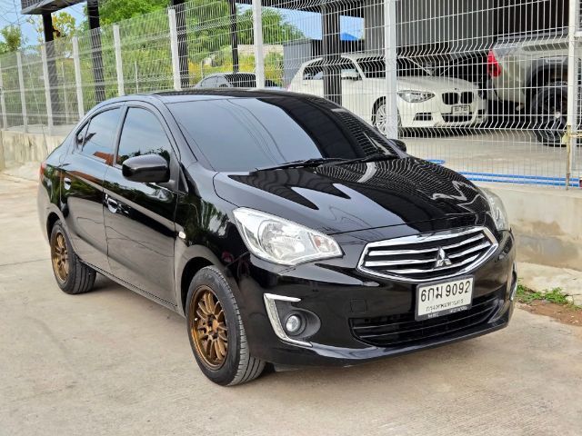 รถ Mitsubishi Attrage 1.2 GLS สี ดำ
