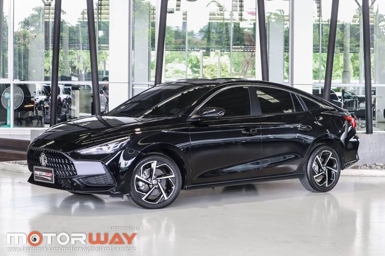 รถ MG MG5 1.5 X สี ดำ