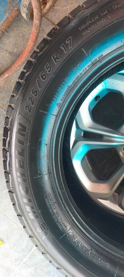 ยางมิชลิน 225 65 17 ปี23 2เส้น 2200 รูปที่ 3