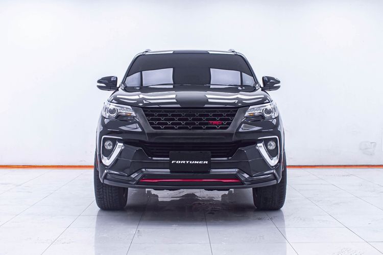 Toyota Fortuner 2016 2.7 V Utility-car เบนซิน ไม่ติดแก๊ส เกียร์อัตโนมัติ ดำ รูปที่ 4