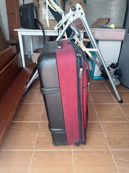 กระเป๋าเดินทาง SAMSONITE ของแท้ สภายภายในสวย ภายนอกมีรอยตามการใช้งาน รูปที่ 4
