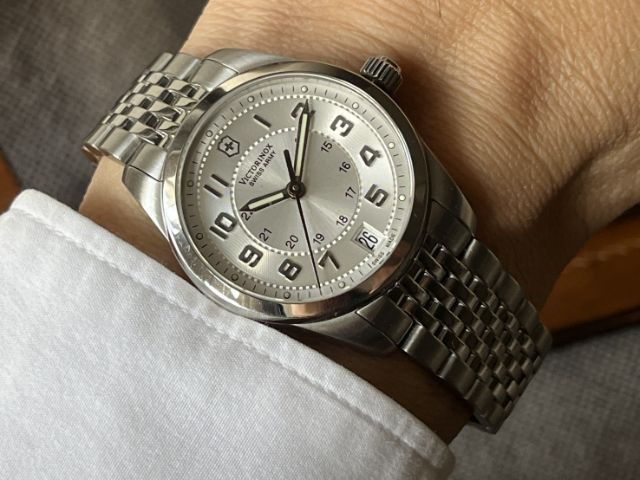รับเทรด Victorinox Ambassador Automatic Silver Dial 32mm สภาพเหมือนใหม่ รูปที่ 13