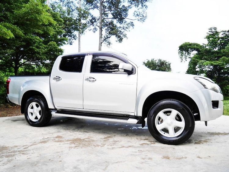 Isuzu D-MAX 2012 2.5 Hi-Lander Z Pickup ดีเซล ไม่ติดแก๊ส เกียร์ธรรมดา บรอนซ์เงิน รูปที่ 2