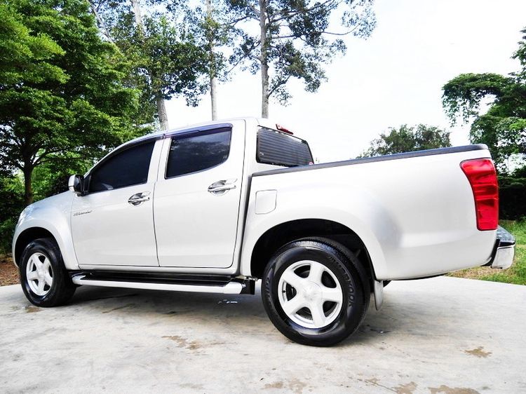 Isuzu D-MAX 2012 2.5 Hi-Lander Z Pickup ดีเซล ไม่ติดแก๊ส เกียร์ธรรมดา บรอนซ์เงิน รูปที่ 3