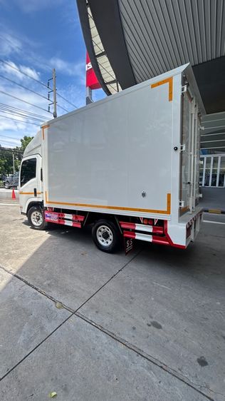 รถบรรทุกอีซูซุ 4 ล้อยูโร 5 max NLR พร้อมตู้อลูมิเนียม 2 บาน(ไม่ติดเวลา) รูปที่ 5