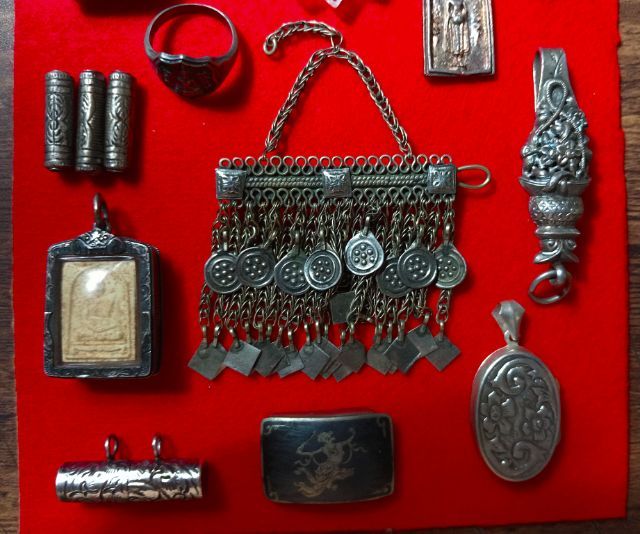 เนื้อเงินแท้เก่าโบราณสภาพเยี่ยม รูปที่ 9