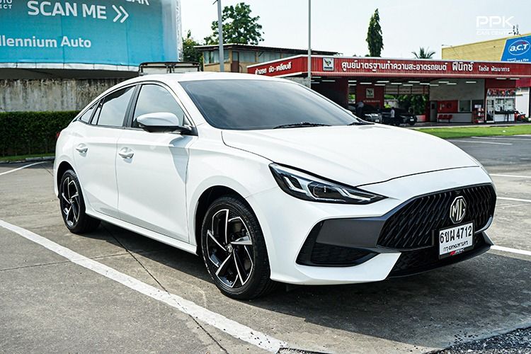 MG MG5 2023 1.5 D+ Sedan เบนซิน ไม่ติดแก๊ส เกียร์อัตโนมัติ ขาว รูปที่ 3