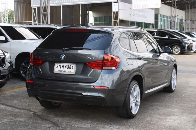 BMW X1 2016 2.0 sDrive18i M Sport Sedan เบนซิน เกียร์อัตโนมัติ เทา รูปที่ 4