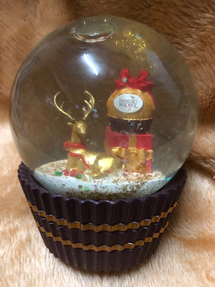 ของตกแต่งบ้านอื่นๆ ปิดSnow Ball ของเฟอเรโร งานสะสมแต่ตีเป็นมือสอง