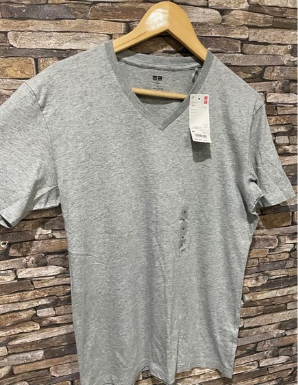 เสื้อ Uniqlo รูปที่ 2