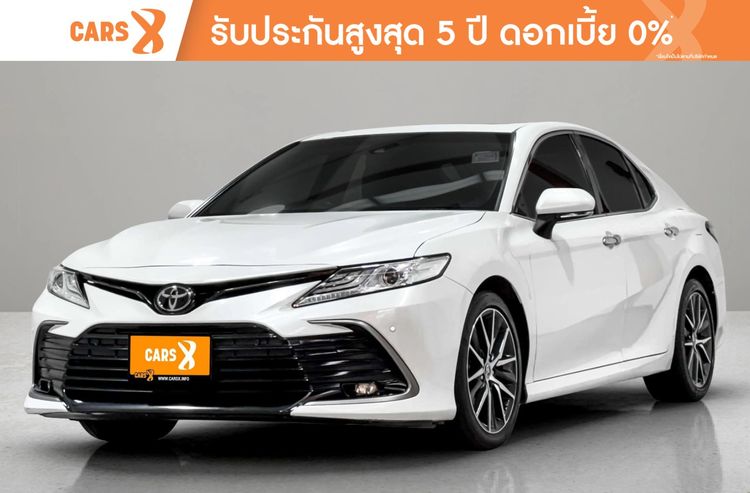 รถ Toyota Camry 2.5 Premium สี ขาว