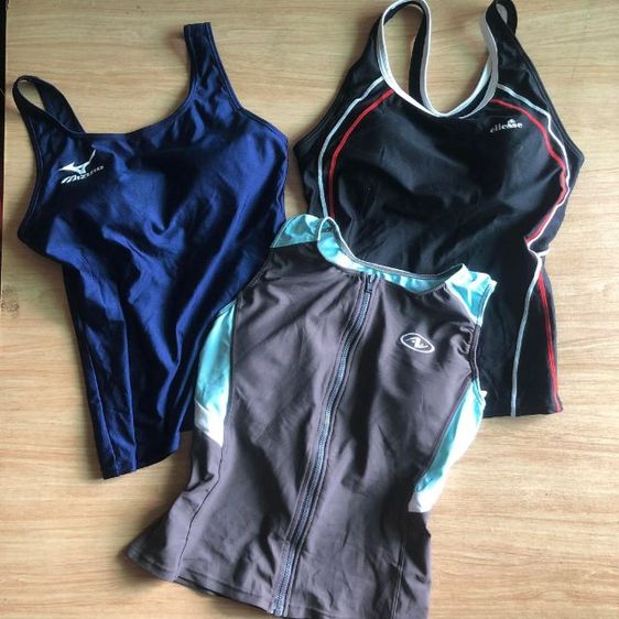 Mizuno ellesse เหมาเสื้อว่ายน้ำ 3ตัว 250บาท
