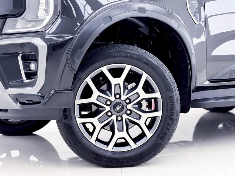 Ford Everest 2024 2.0 Turbo Trend Utility-car ดีเซล ไม่ติดแก๊ส เกียร์อัตโนมัติ ดำ รูปที่ 4