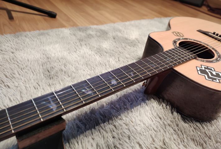 ขาย กีต้าร์โปร่งไฟฟ้า Most-m09 ไม้แท้ทั้งตัว รูปที่ 5