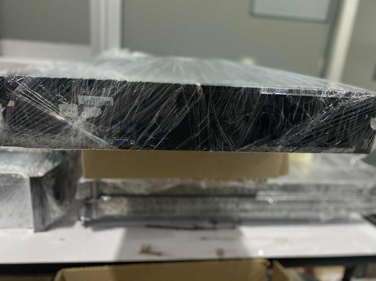 อุปกรณ์เครือข่าย Server IBM System x3650 m4 มือสอง