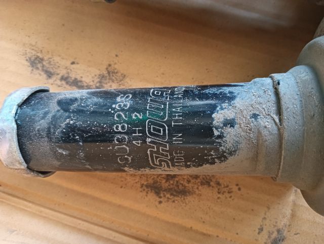 ขายโช๊คเดิมcrv g2 สภาพดีใช้งานได้4ต้นของครบตามรูป รูปที่ 9