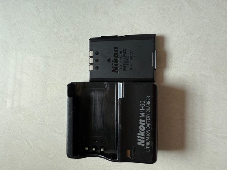 แท่นชาร์จแบตเตอรี่ และถ่าน Nikon MH-60 รูปที่ 5