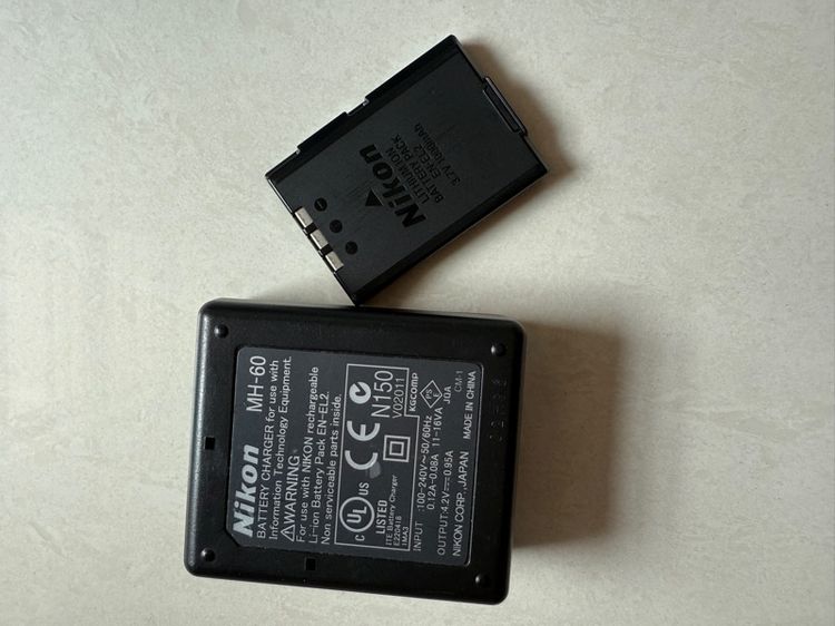 แท่นชาร์จแบตเตอรี่ และถ่าน Nikon MH-60 รูปที่ 6