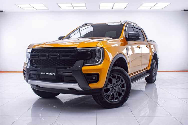รถ Ford Ranger 2.0 Hi-Rider Wildtrak สี เหลือง