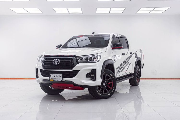 รถ Toyota Hilux Revo 2.4 Prerunner G Rocco สี ขาว