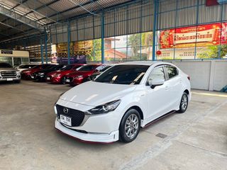 Mazda 2 รุ่น 1.3 S Leather 100th Anniversary AT สีขาว ปี 