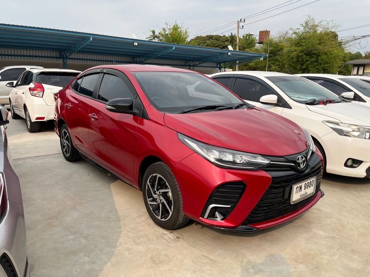 Toyota Yaris ATIV 2022 1.2 Sport Sedan เบนซิน ไม่ติดแก๊ส เกียร์อัตโนมัติ แดง รูปที่ 2