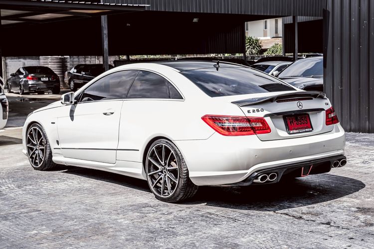 Mercedes-Benz E-Class 2010 E250 AMG Sedan เบนซิน ไม่ติดแก๊ส เกียร์อัตโนมัติ ขาว รูปที่ 4