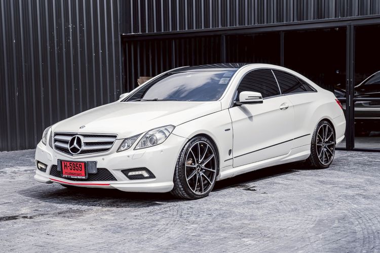 Mercedes-Benz E-Class 2010 E250 AMG Sedan เบนซิน ไม่ติดแก๊ส เกียร์อัตโนมัติ ขาว รูปที่ 3