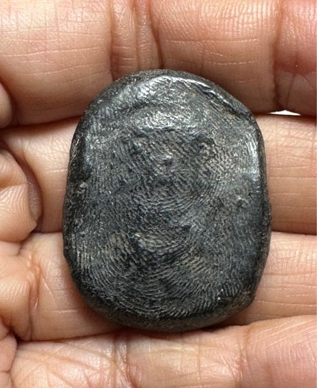 🙏พระผงสุพรรณดำไม่ตัดปีก พิมพ์หน้าแก่🙏พระผงสุพรรณพิมพ์ หน้าหนุ่ม องค์ละ1550 รูปที่ 2