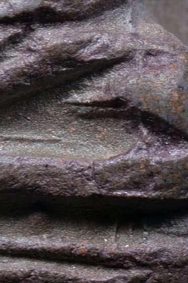 พระรอด ลำพูน พิมพ์ใหญ่ เนื้อออกสีขาว รูปที่ 15